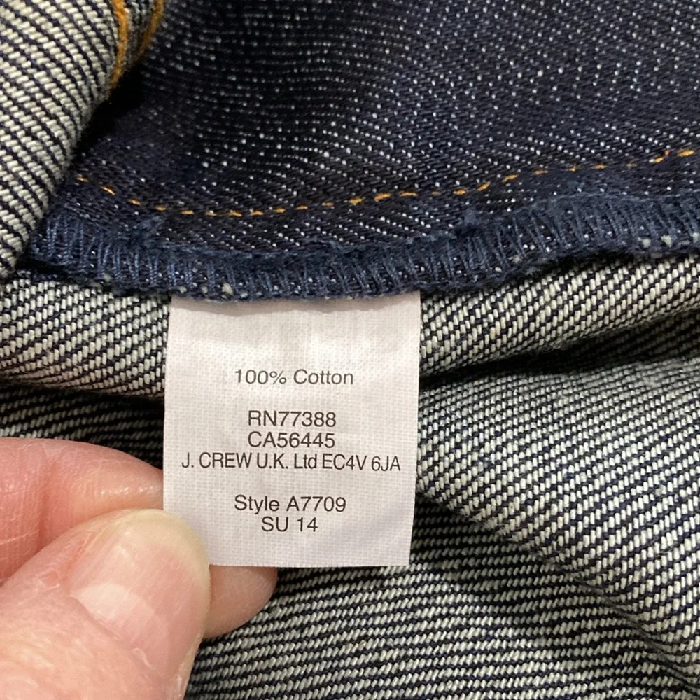 J Crew, Men's Straight Leg, dark blue Jeans. Size, 38X32 - Picture 8 of 9